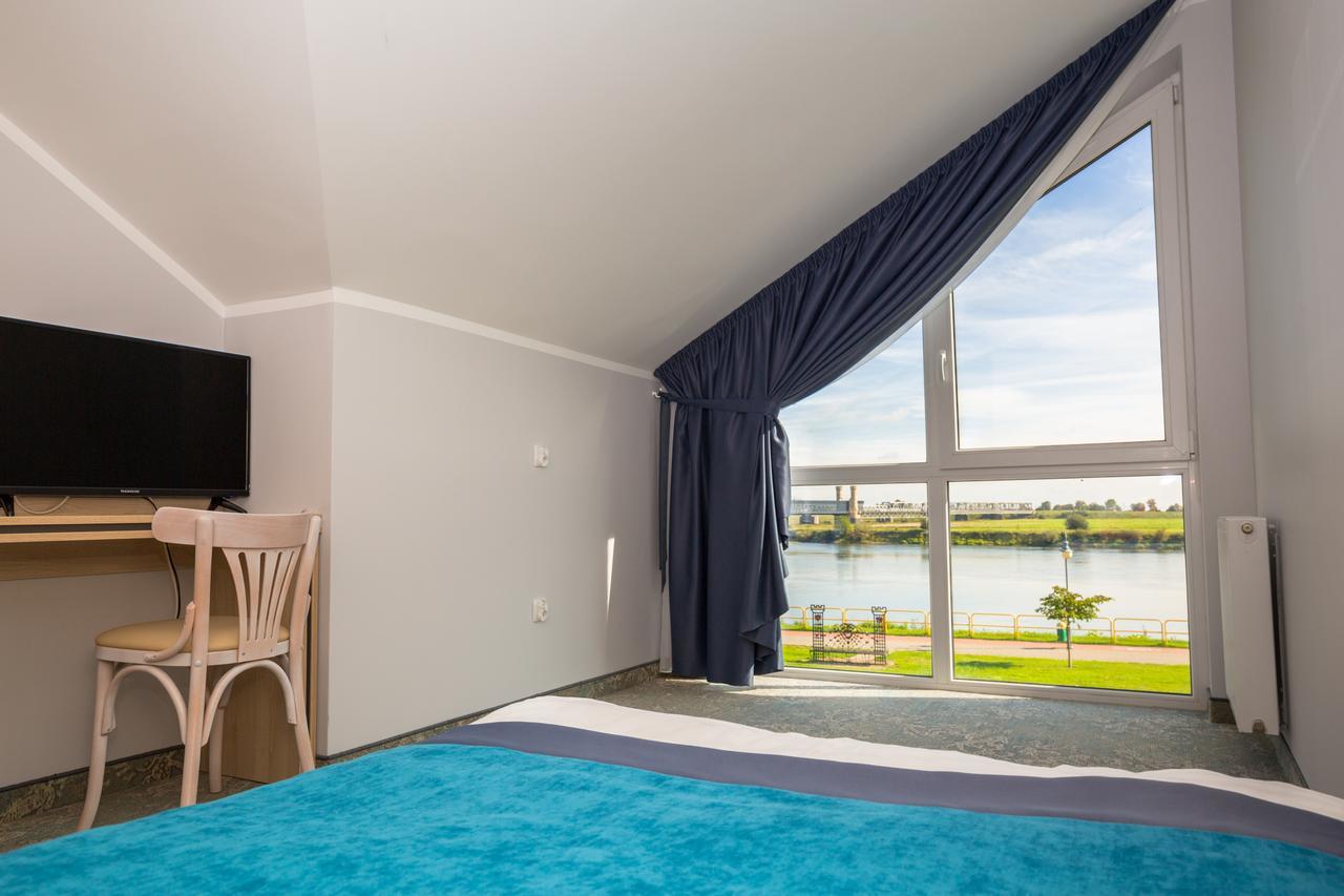 Hotel Vela トチェフ エクステリア 写真
